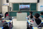 临沂金盾小学六4中队举行红色主题观影活动