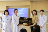 爱尔眼科全飞秒pro手术量超2万例 昆明爱尔眼科持续以国际同步技术助力学子暑期摘镜